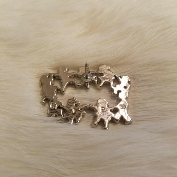 VINtage CTPM Children Lapel Pin 3035 - Picture 8 of 8